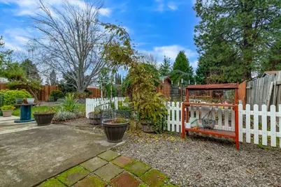 613 Glenn Way, Central Point, OR 97502 - Photo 23