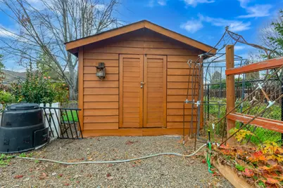 613 Glenn Way, Central Point, OR 97502 - Photo 25