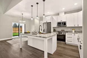 3129 Monaco Ct, Medford, OR 97504 - Photo 9