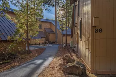 17611 Cluster Cabin Lane #36, Sunriver, OR 97707 - Photo 1