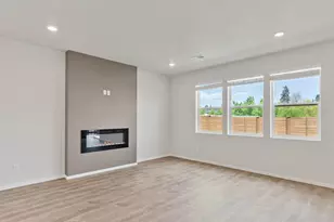 20596 Button Brush Ave, Bend, OR 97702 - Photo 3