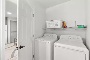 450 Midway Rd, Medford, OR 97501 - Photo 13