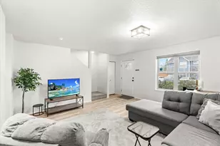 450 Midway Rd, Medford, OR 97501 - Photo 5