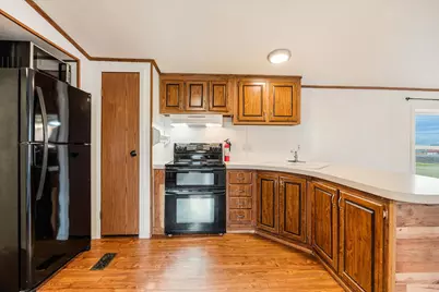 8045 N Hwy 97 #9, Terrebonne, OR 97760 - Photo 3