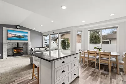 640 Malabar Street, Central Point, OR 97502 - Photo 11