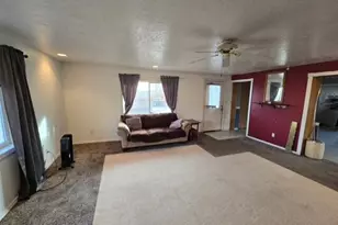 2310 W Antler Ave, Redmond, OR 97756 - Photo 5