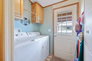 185 NW Harwood Ave, Prineville, OR 97754 - Photo 15