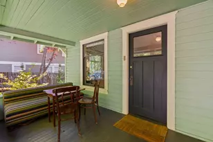 827 NW Delaware Ave, Bend, OR 97703 - Photo 49