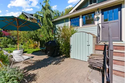 827 NW Delaware Avenue, Bend, OR 97703 - Photo 39