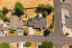 604 NE Shoshone Dr, Redmond, OR 97756 - Photo 37