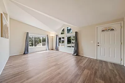 604 NE Shoshone Drive, Redmond, OR 97756 - Photo 7