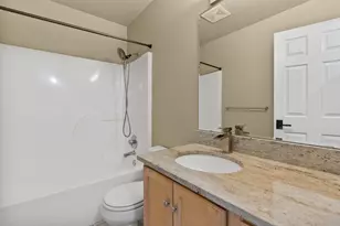 3025 NW Fairway Heights Dr, Bend, OR 97703 - Photo 27