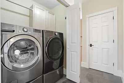 3025 NW Fairway Heights Drive, Bend, OR 97703 - Photo 13