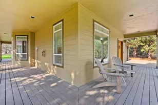 3025 NW Fairway Heights Dr, Bend, OR 97703 - Photo 31