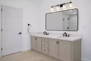 3025 NW Fairway Heights Dr, Bend, OR 97703 - Photo 19