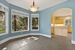 3025 NW Fairway Heights Dr, Bend, OR 97703 - Photo 7