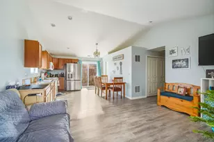 484 NE Spruce Ct, Redmond, OR 97756 - Photo 9