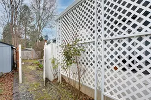 22071 Hwy 62, Shady Cove, OR 97539 - Photo 29