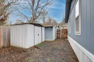 22071 Hwy 62, Shady Cove, OR 97539 - Photo 37