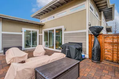 2233 NW Deschutes Place, Bend, OR 97703 - Photo 3