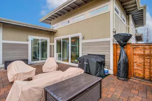 2233 NW Deschutes Pl, Bend, OR 97703 - Photo 3