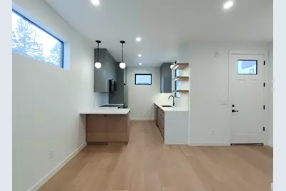 639 NE Marshall Avenue, Bend, OR 97701 - Photo 5