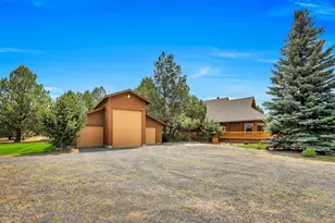 18070 Cascade Estates Dr, Bend, OR 97703 - Photo 5