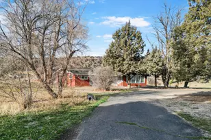 643 NE Coles Rd, Prineville, OR 97754 - Photo 37