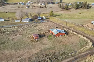 643 NE Coles Rd, Prineville, OR 97754 - Photo 41