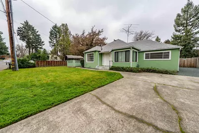 1260 Plummer Avenue, Grants Pass, OR 97527 - Photo 17