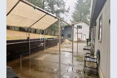 360 Hessar Street, Grants Pass, OR 97527 - Photo 7