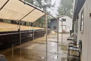 360 Hessar St, Grants Pass, OR 97527 - Photo 7