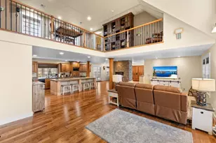 6015 Dark Hollow Rd, Medford, OR 97501 - Photo 9