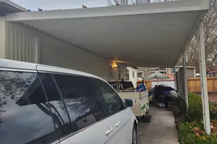 336 Beechwood Dr, Grants Pass, OR 97526 - Photo 3