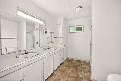 2252 Table Rock Road #SPC 151, Medford, OR 97501 - Photo 1