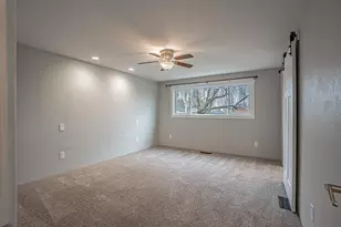 1916 Inverness Dr, Medford, OR 97504 - Photo 19