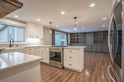 1916 Inverness Drive, Medford, OR 97504 - Photo 9