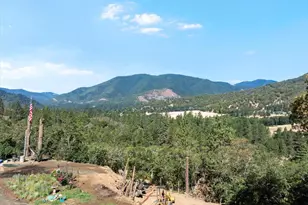 1050 Wards Creek Rd, Rogue River, OR 97537 - Photo 9