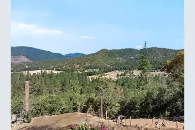 1050 Wards Creek Road, Rogue River, OR 97537 - Photo 11