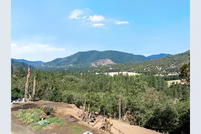 1050 Wards Creek Road, Rogue River, OR 97537 - Photo 9