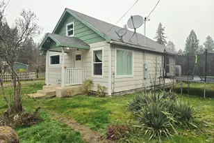 130 W Obrien St, O'Brien, OR 97534 - Photo 5