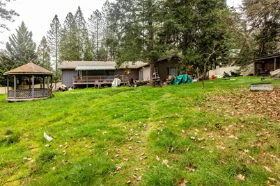 251 Surrey Drive, Grants Pass, OR 97526 - Photo 15