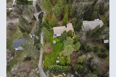 251 Surrey Drive, Grants Pass, OR 97526 - Photo 23