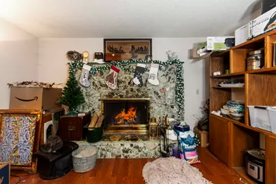 251 Surrey Drive, Grants Pass, OR 97526 - Photo 3