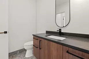 3122 NW Crossing Dr, Bend, OR 97703 - Photo 37