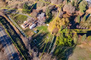 9395 Hwy 238, Jacksonville, OR 97530 - Photo 27