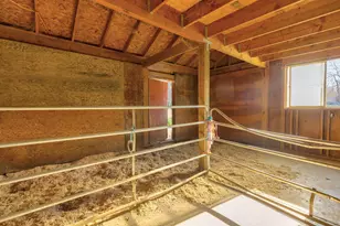 9395 Hwy 238, Jacksonville, OR 97530 - Photo 13