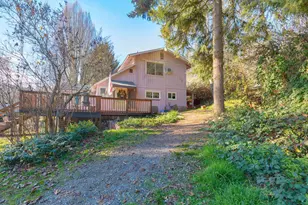 9395 Hwy 238, Jacksonville, OR 97530 - Photo 25