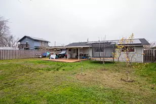 2441 N Keene Way Dr, Medford, OR 97504 - Photo 17