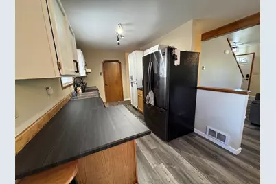 649 Front Street, Klamath Falls, OR 97601 - Photo 11